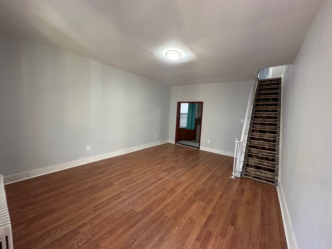 Foto principal - 1922 Ruan St