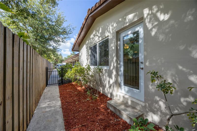 Foto principal - 404 SE 16th St