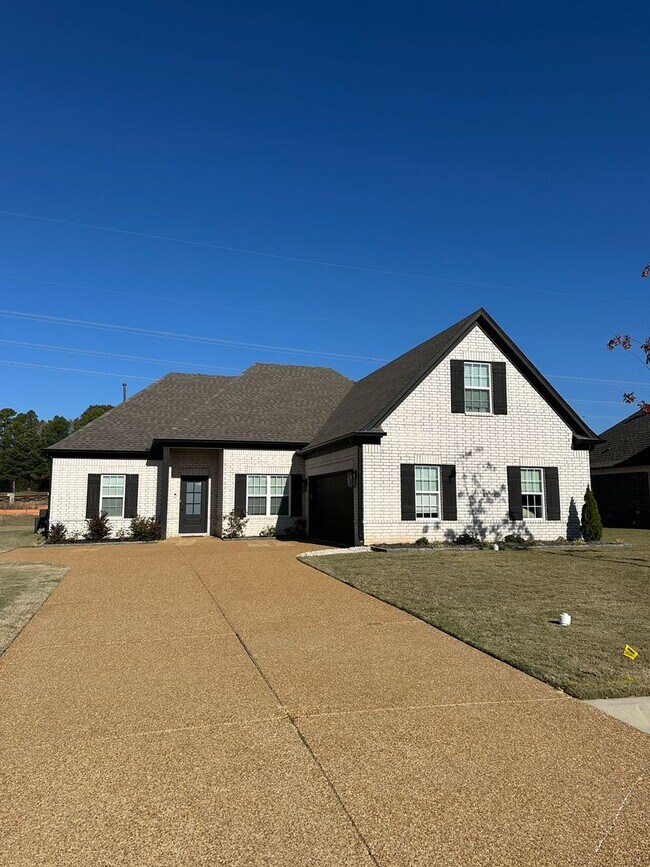 4 Bedroom/ 2 Bath in Pinewood Subdivision-... - 4 Bedroom/ 2 Bath in Pinewood Subdivision-... House