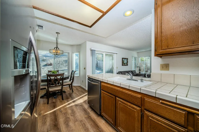 Building Photo - 5213 Rosewood Dr