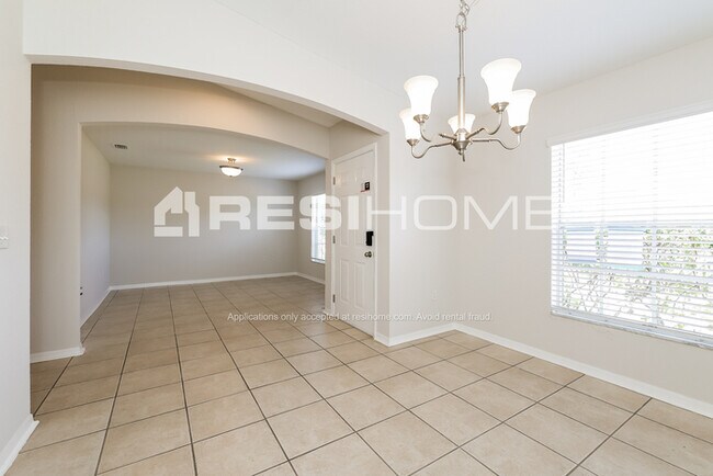 Foto del edificio - 522 Eagle Ct