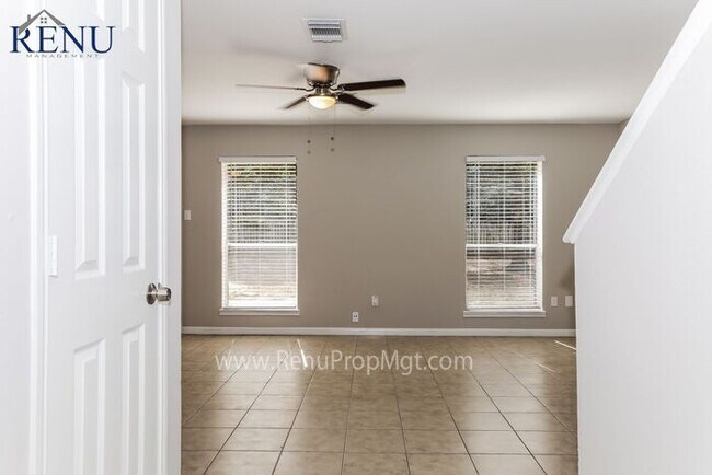 Holiday Special: 1/2 off your first month!... photo'