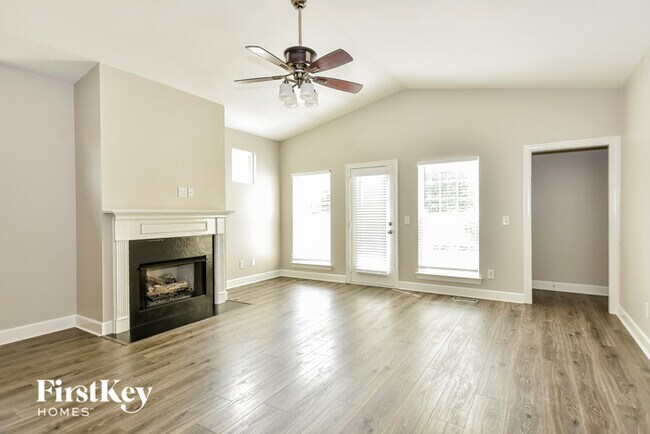 Building Photo - 6957 Sunnywood Dr