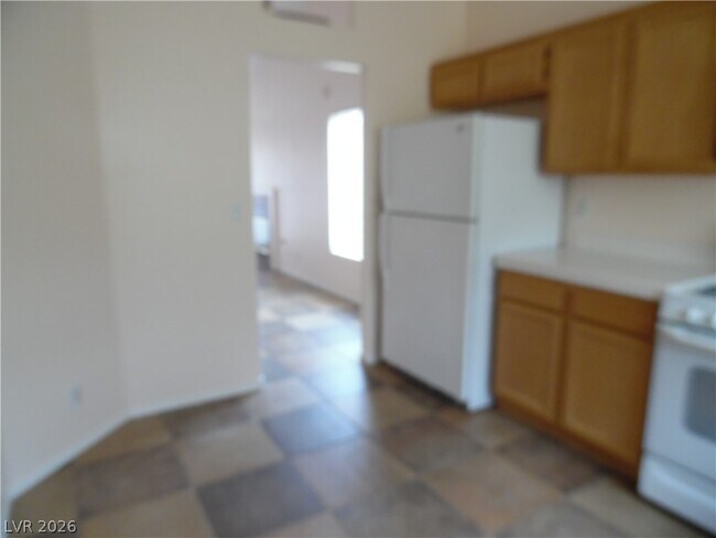 Building Photo - 701 Gullwing Ln