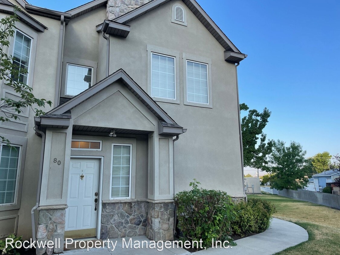 80 E Courtyard Ln, Centerville, UT 84014 House Rental in Centerville