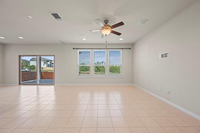 Foto del edificio - 5406 Traviston Dr