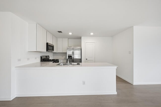 Building Photo - 3609 Oleander Pl