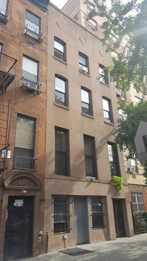 Primary Photo - 419 E 116th Street
