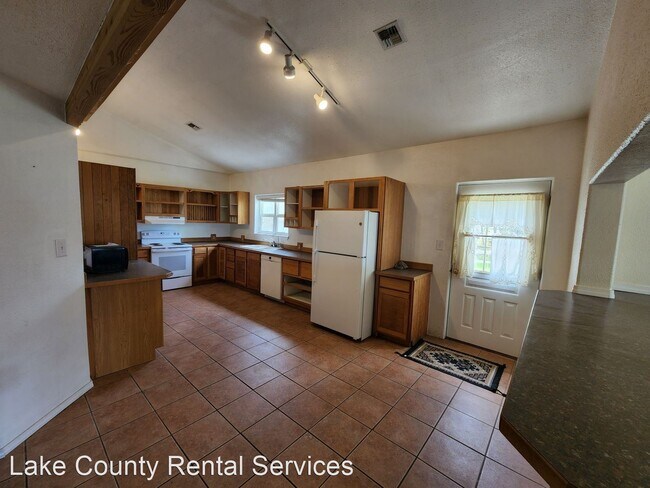 Foto del edificio - 3 br, 2 bath House - 1007 Hillside Rd