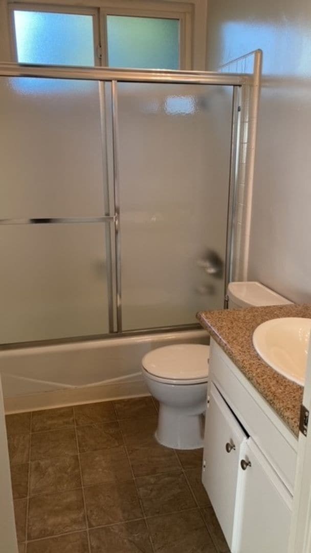 Building Photo - 3024