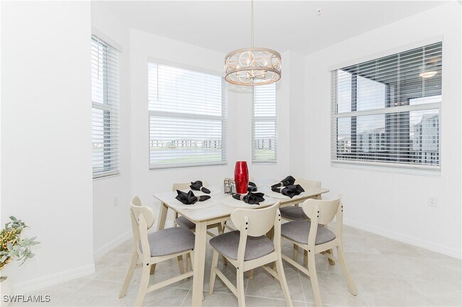 Foto del edificio - 5749 Double Eagle Cir