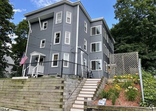 Building Photo - 348 Fairmount St
