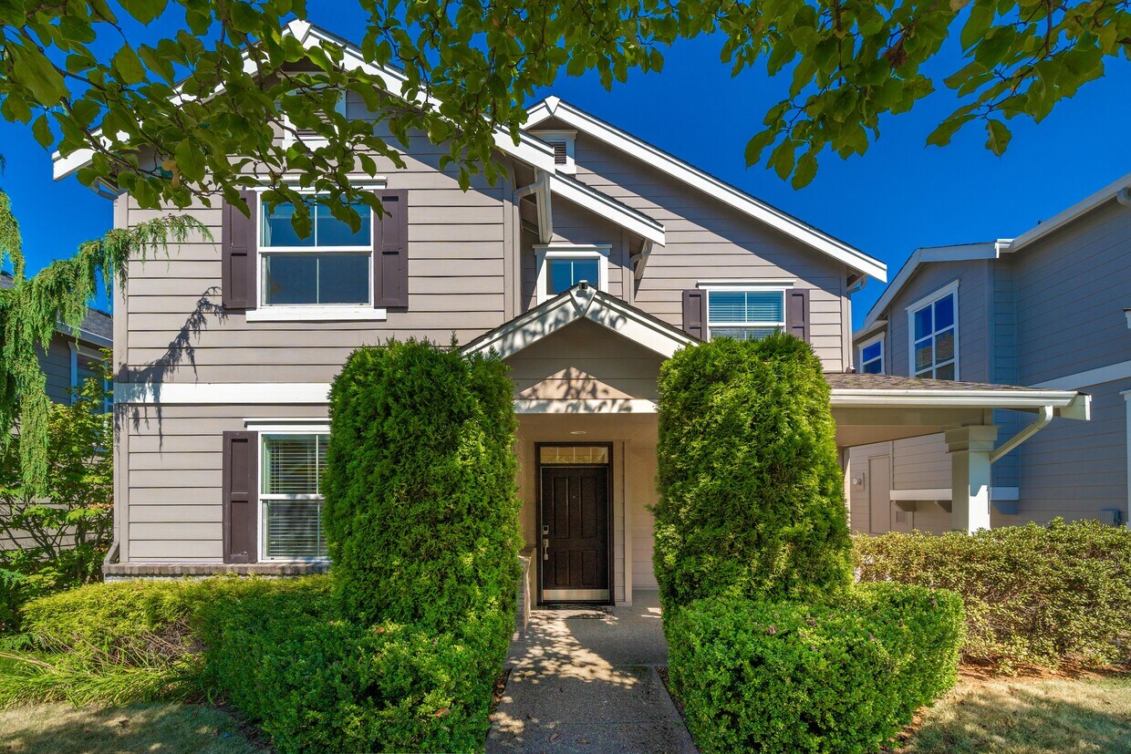 3196 NE Magnolia St, Issaquah, WA 98029 House Rental in Issaquah, WA