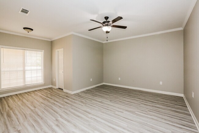 Foto del edificio - 206 Overland Ln