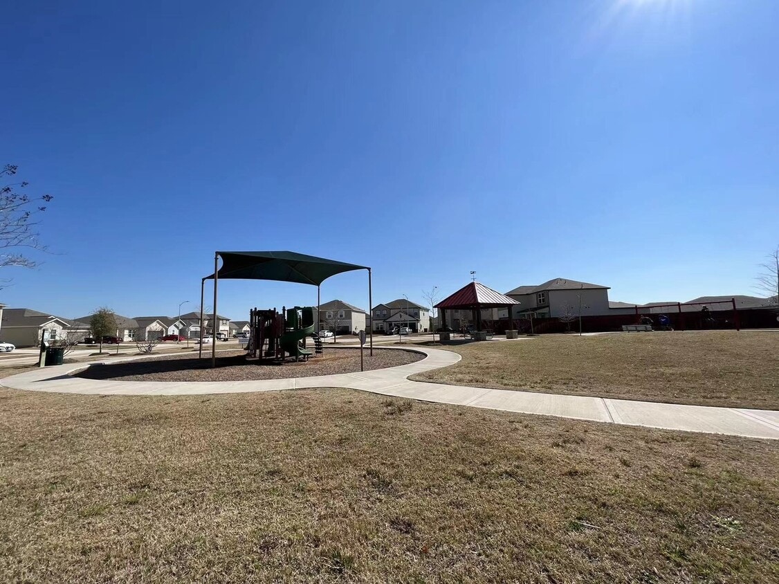 Building Photo - 1036 Lacebark Pne Ln