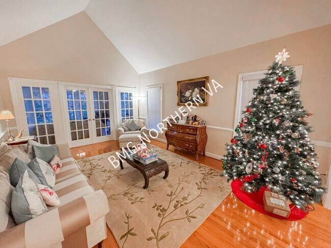 Foto del edificio - 25617 Creek Run Terrace