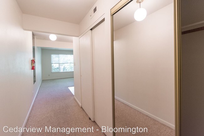 Foto del edificio - 504 E Cottage Grove Ave
