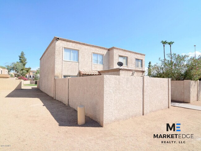 Foto del edificio - 2Bed/1Bath House at 48th/Broadway! JOIN TH...