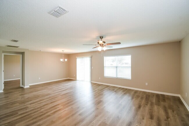 Foto del edificio - 7197 Cumbria Blvd E