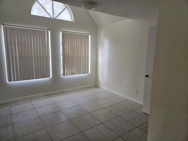 Building Photo - 345 Forestway Cir