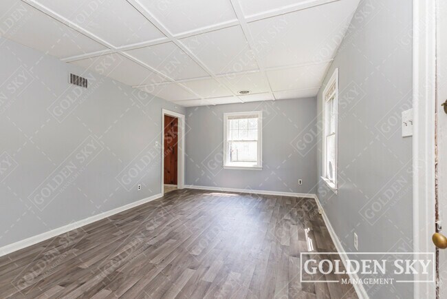 Foto del edificio - 3120 S Monroe St