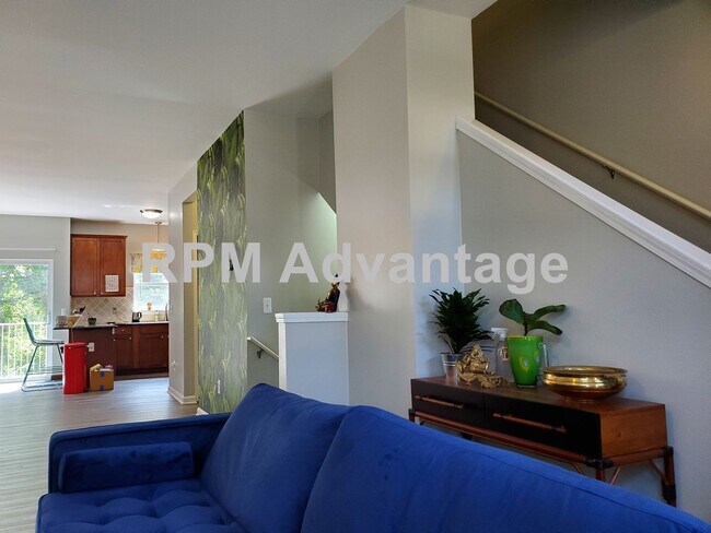 Foto del edificio - Gorgeous Townhouse Steps from Pool and Hik...
