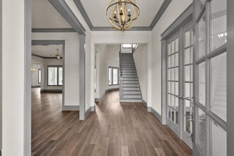 Building Photo - 2331 Bottlebrush Ln