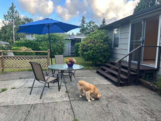 Patio - 11252 12th Ave SW