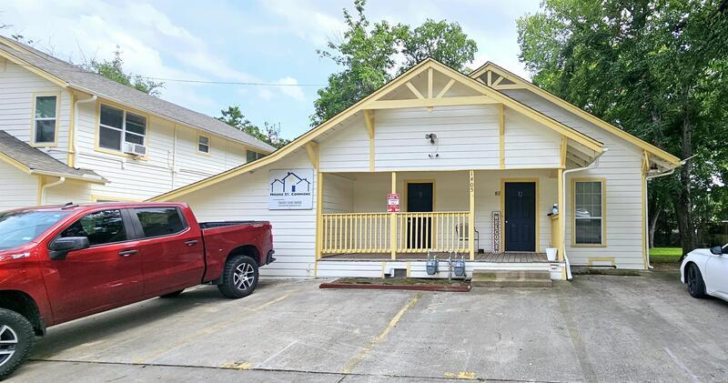 Primary Photo - 1405 Moore St