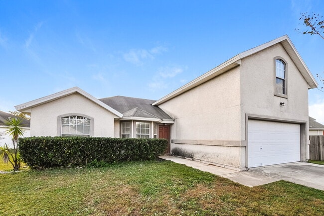 Building Photo - 1371 Summerbrook Dr