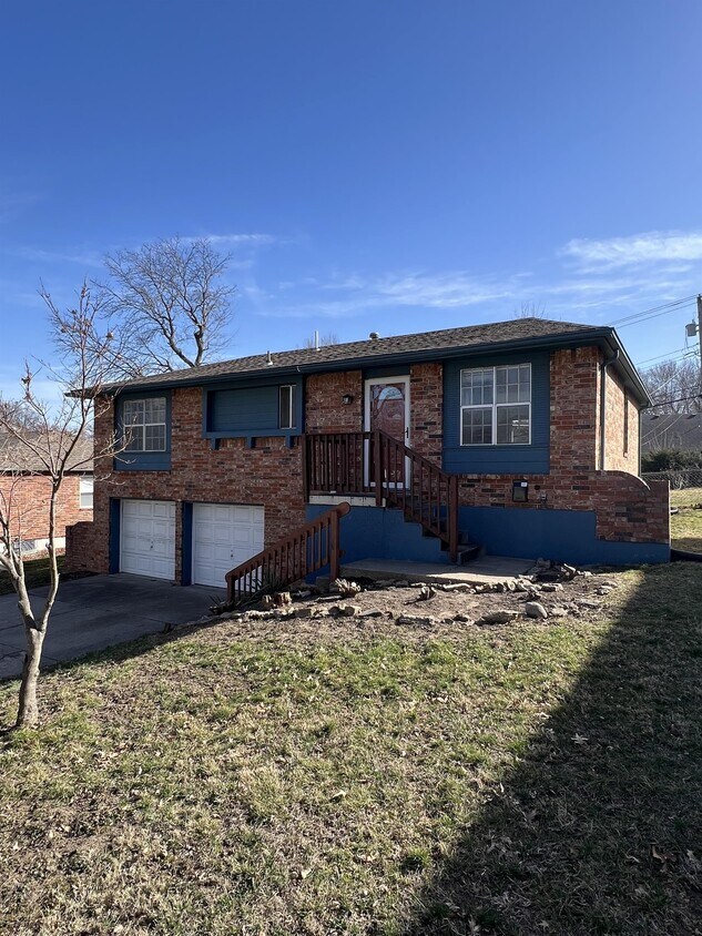 Foto principal - 16913 E 35th Terrace S