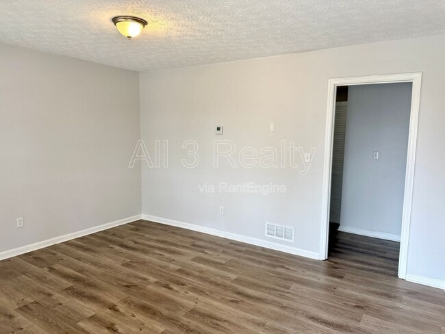 Building Photo - 88 Church St