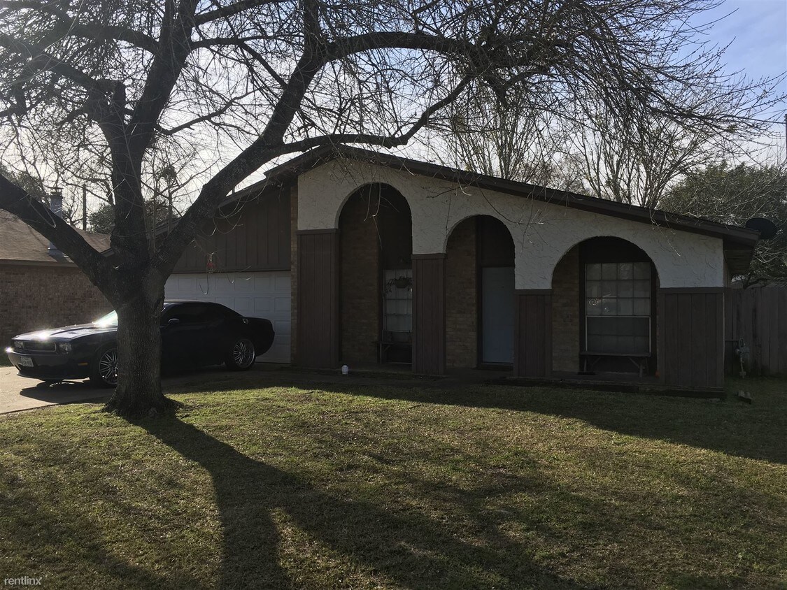 Building Photo - 3 br, 2 bath House - 4134 Willow Oak St 41...