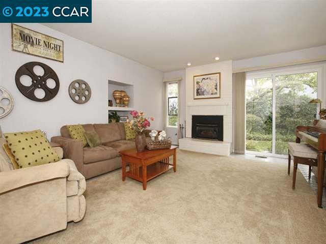 Building Photo - 173 Oakridge Dr