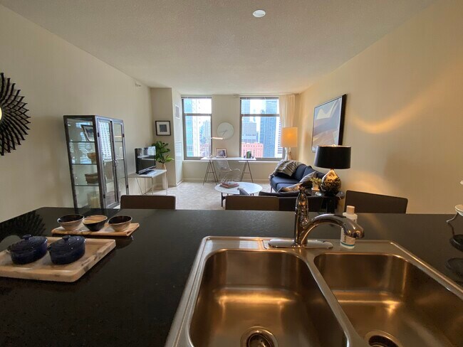 Foto del edificio - 334 N Desplaines St