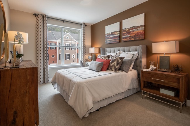 Building Photo - Enclave at Box Hill