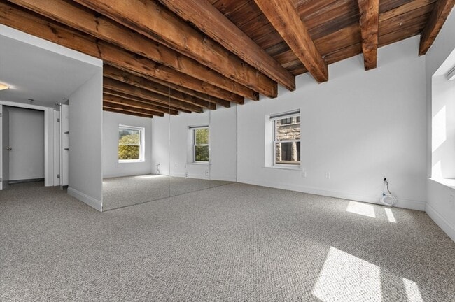 Foto del edificio - 120 Commercial St
