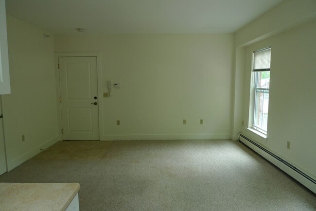 Photo - 9 State St Apartment