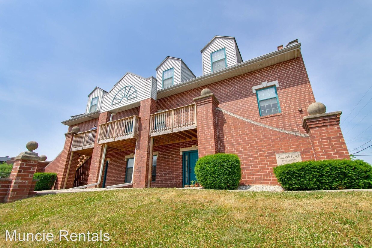 Foto principal - 1 br, 1 bath Apartment - 519 N. Dill St.