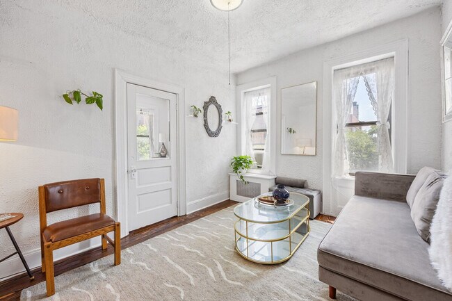 Foto del edificio - 542 E 14th St