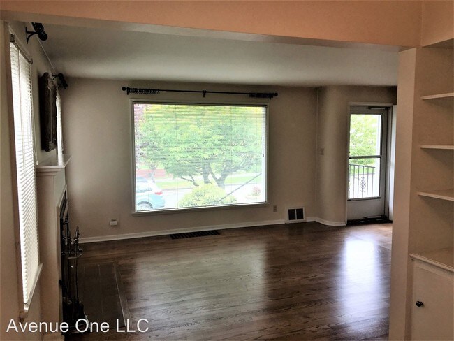 Foto del edificio - 8018 13th Ave NW