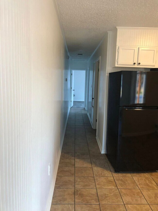 Foto del edificio - Fully remodeled, turnkey duplex unit in th...
