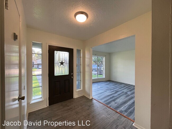 Building Photo - 3 br, 2 bath House - 6706 Dusty Dawn