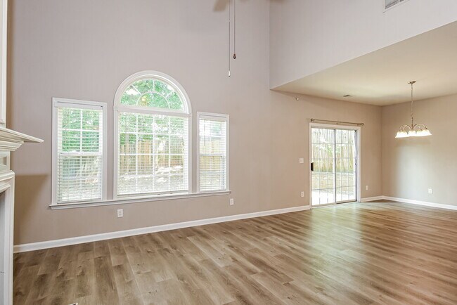 Foto del edificio - 2740 Gatewater Ct