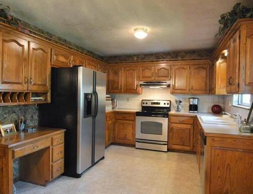 Foto del edificio - 1908 NE Dill Dr, Lees Summit, MO, 64086