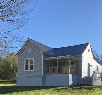 Building Photo - 1198 SE Dockery Ln