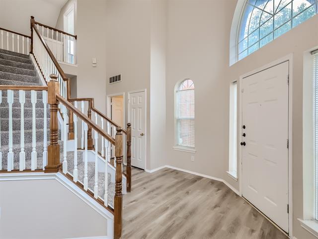 Building Photo - 3409 Bradford Dr