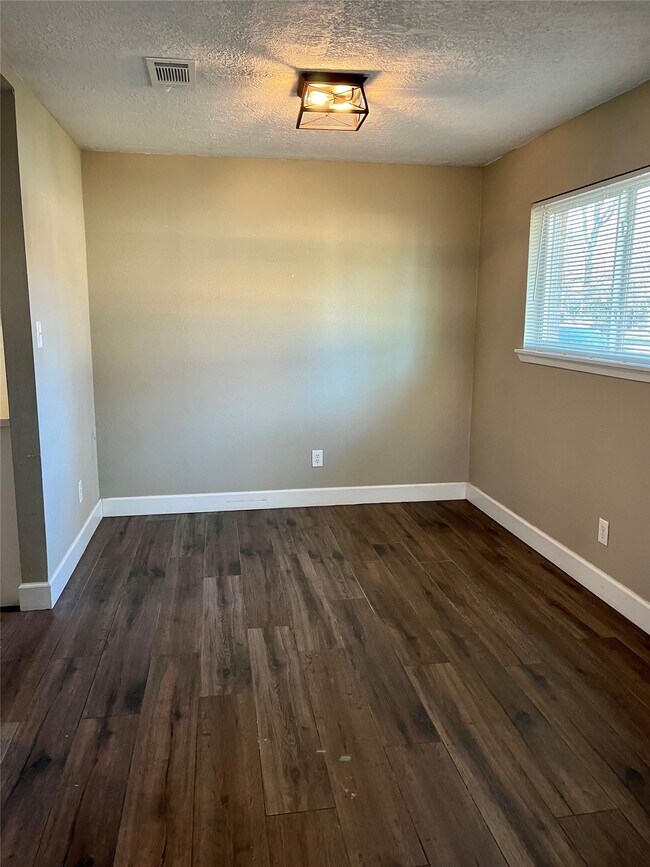 Foto del edificio - 29022 Cherrywood Ln