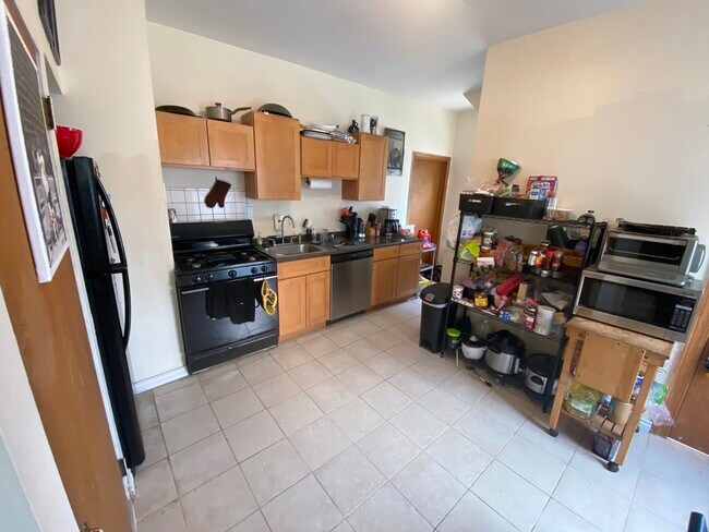 Building Photo - 57 Litchfield St