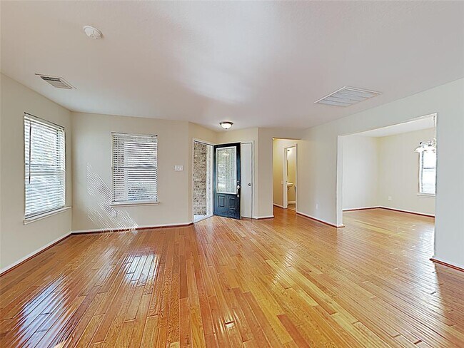 Building Photo - 13023 Skyview Landing Dr